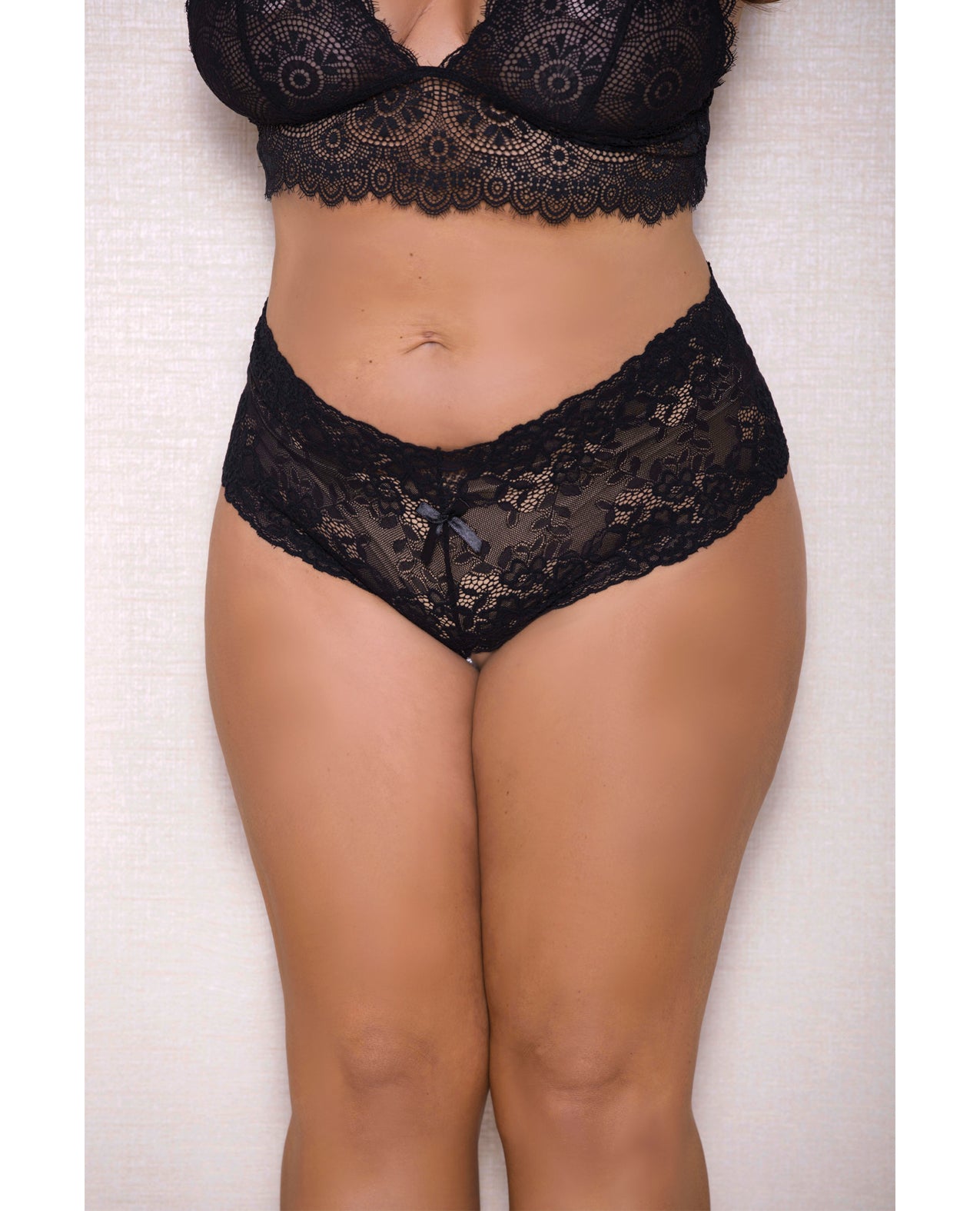Lace &amp; Pearl Boyshort w/Satin Bow Accents Black 3X/4X
